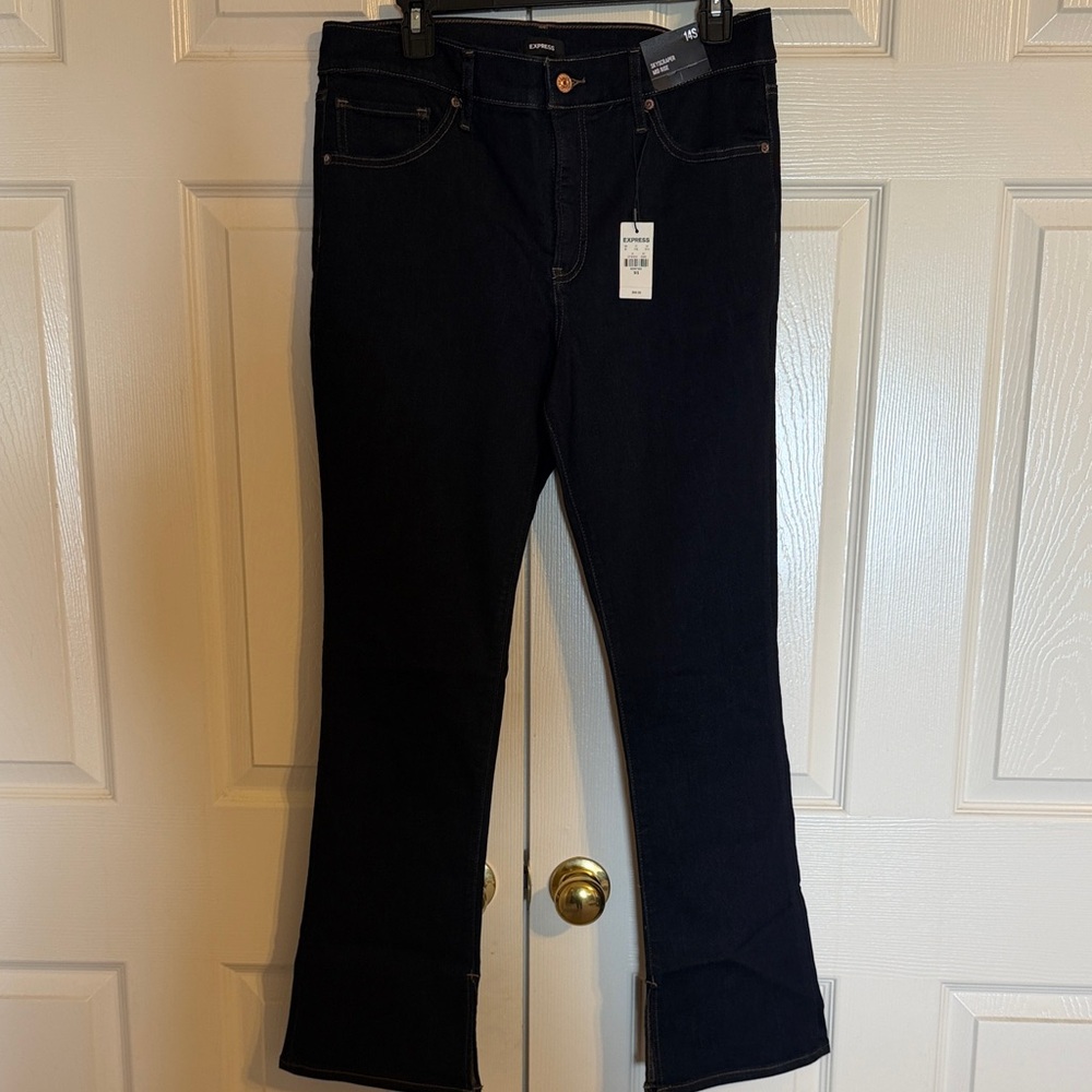 NWT Express Skyscraper Jeans Womens 14 Mid Rise Boot Cut Split Hem 34x33.5